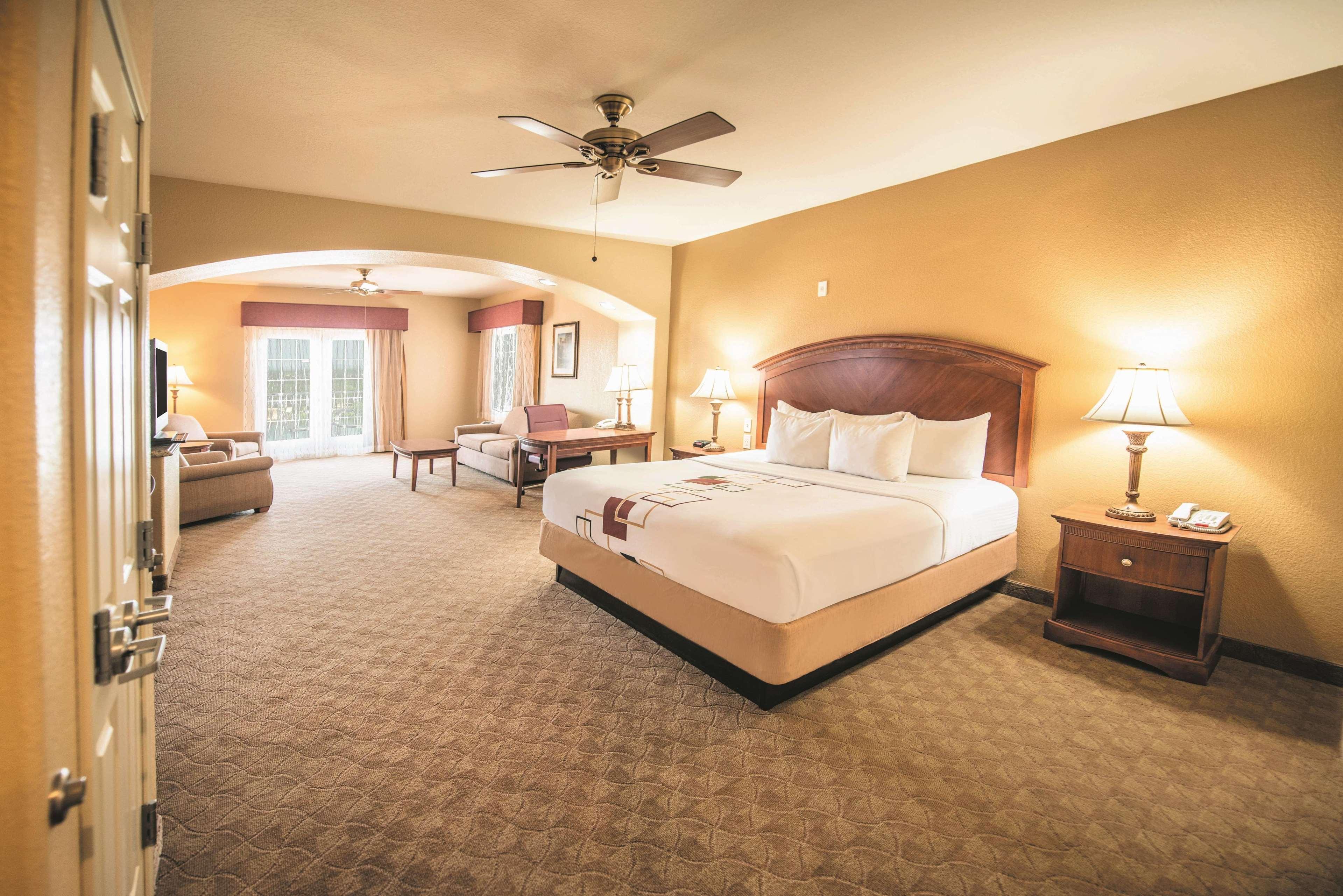 La Quinta By Wyndham Marble Falls Exteriér fotografie