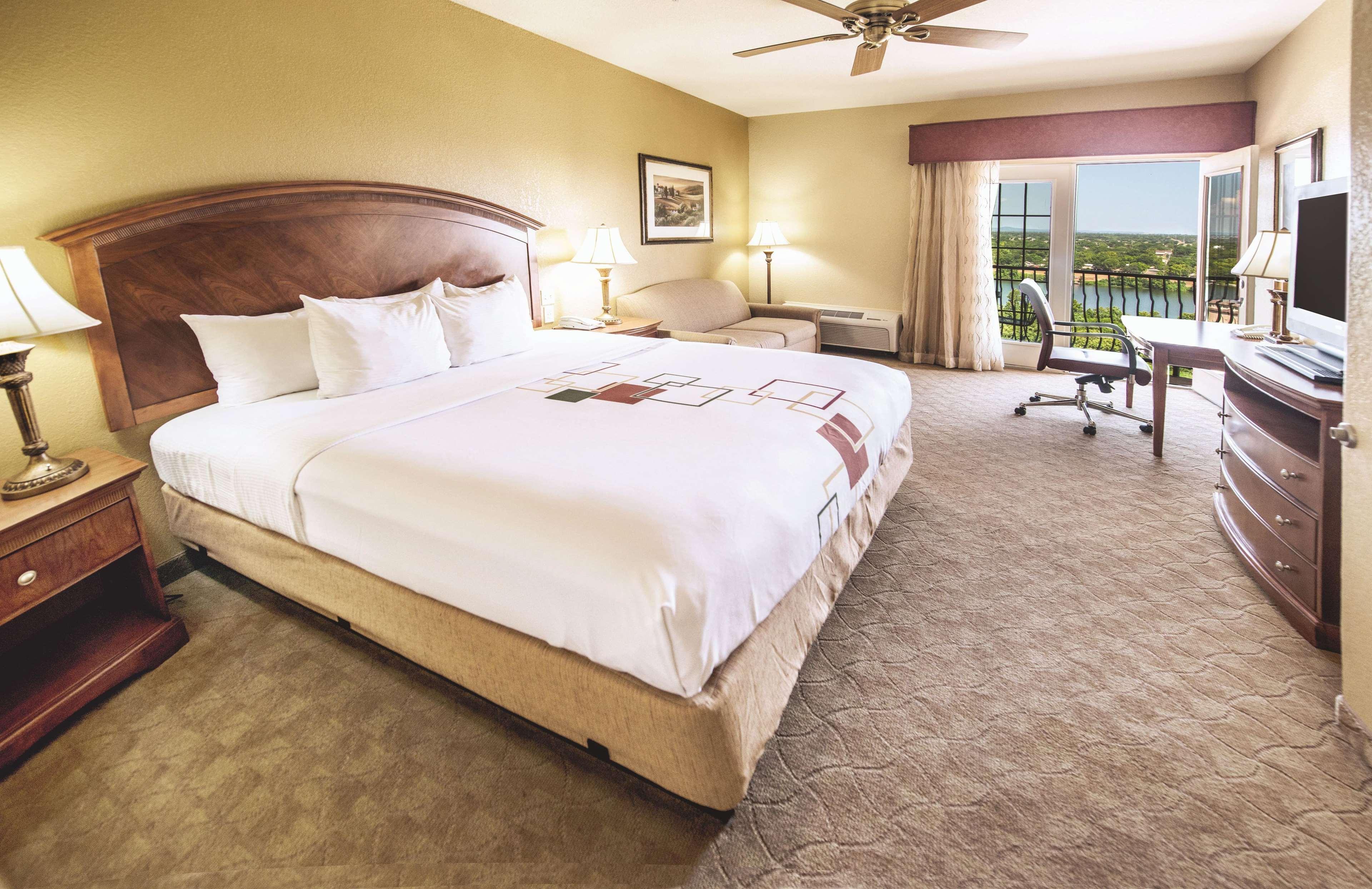 La Quinta By Wyndham Marble Falls Exteriér fotografie