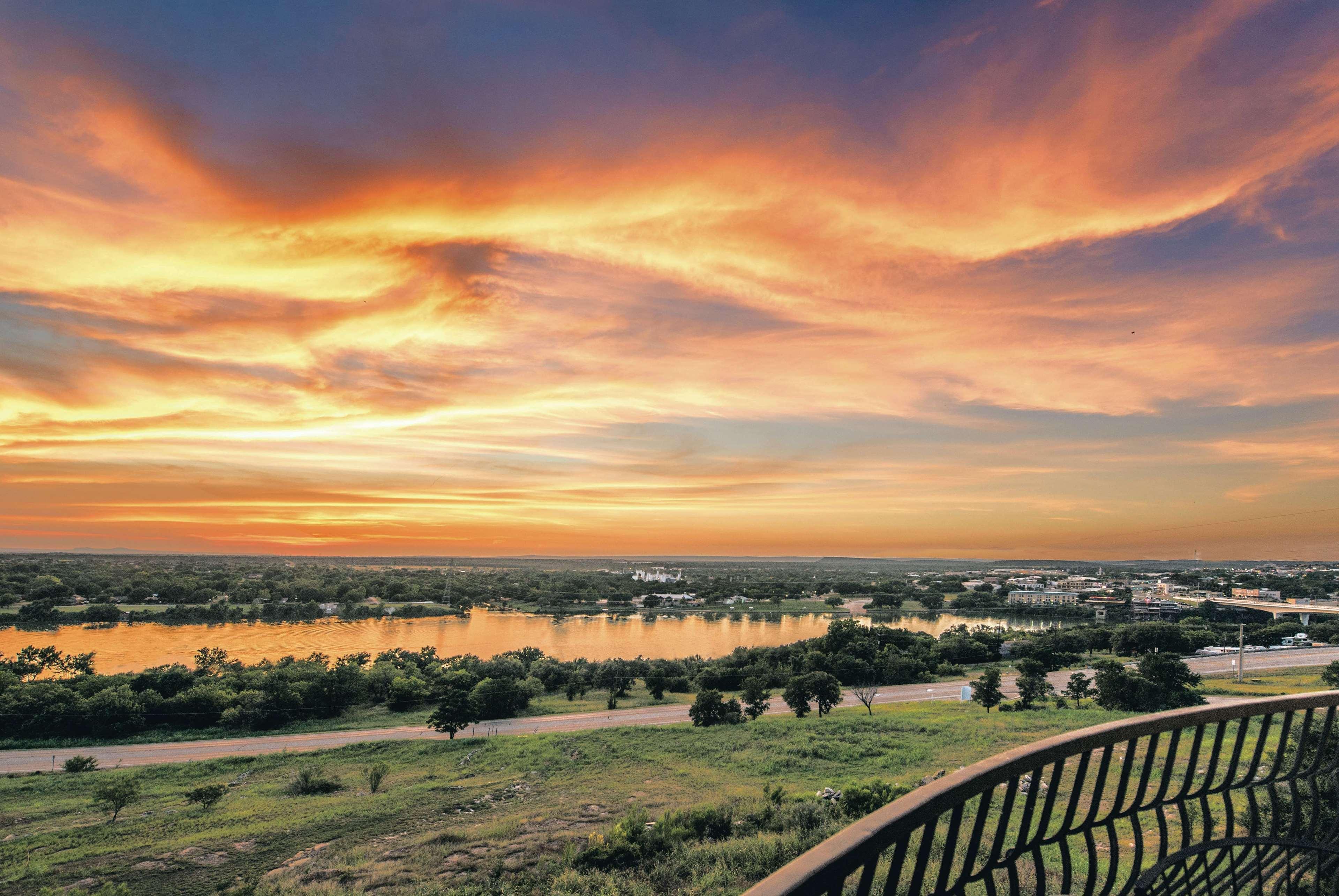 La Quinta By Wyndham Marble Falls Exteriér fotografie