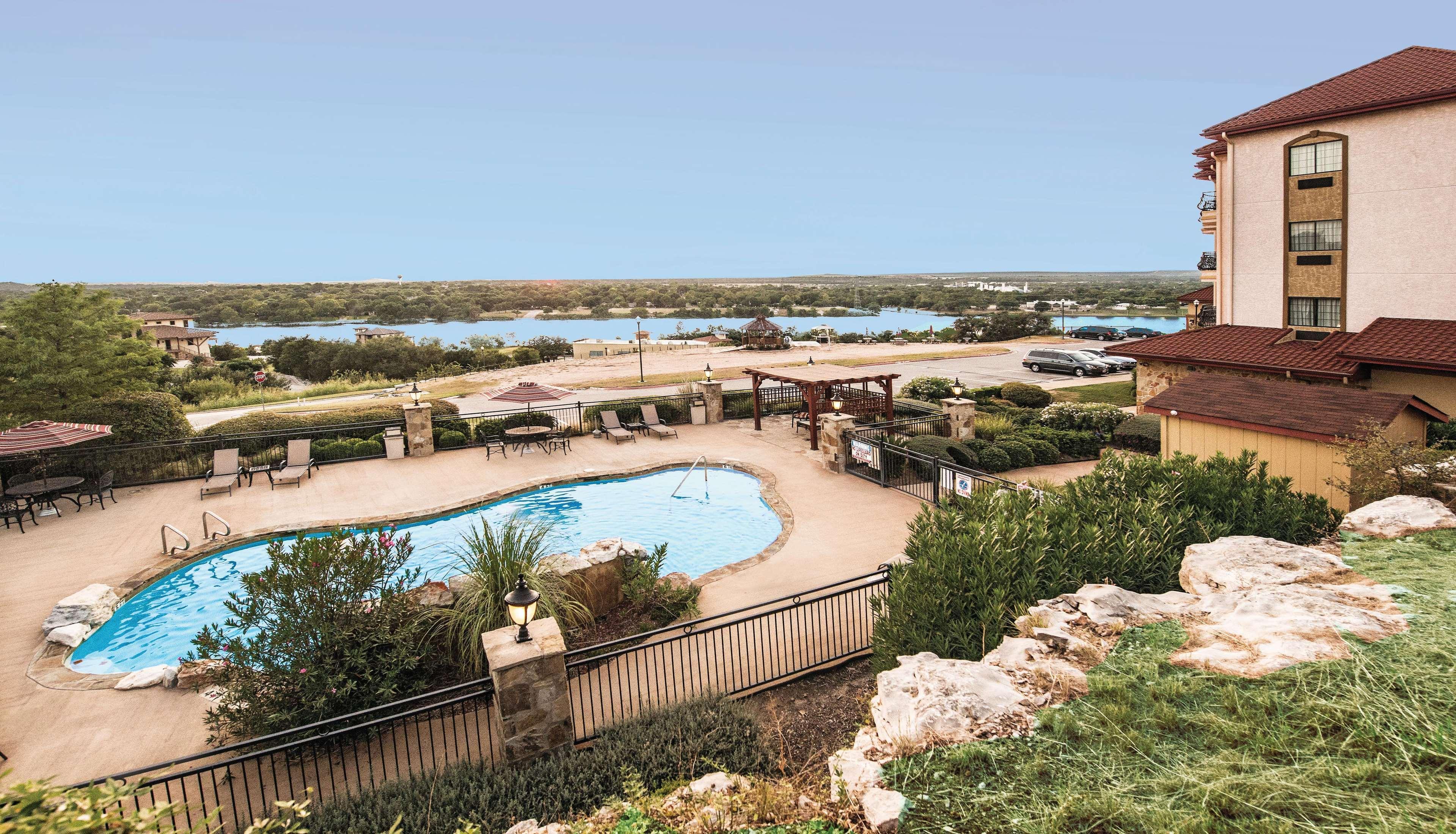 La Quinta By Wyndham Marble Falls Exteriér fotografie