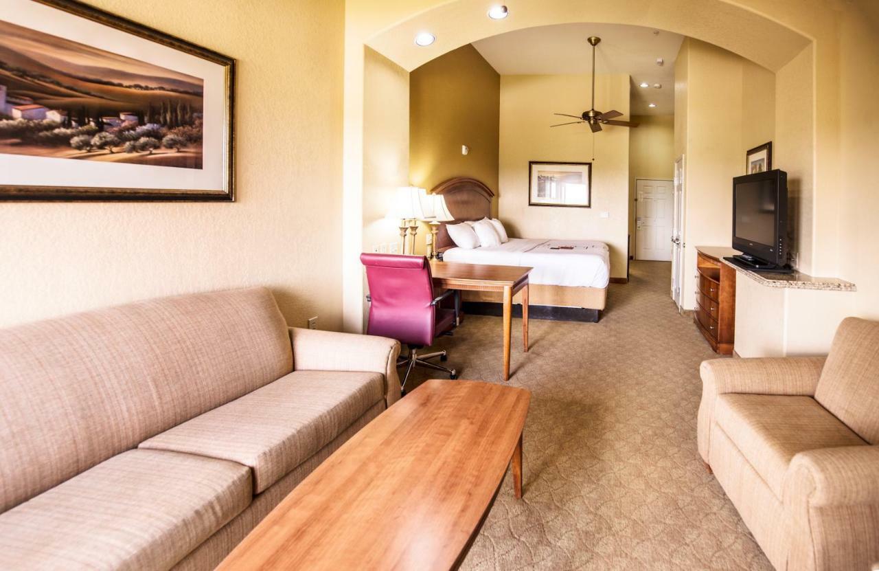 La Quinta By Wyndham Marble Falls Exteriér fotografie