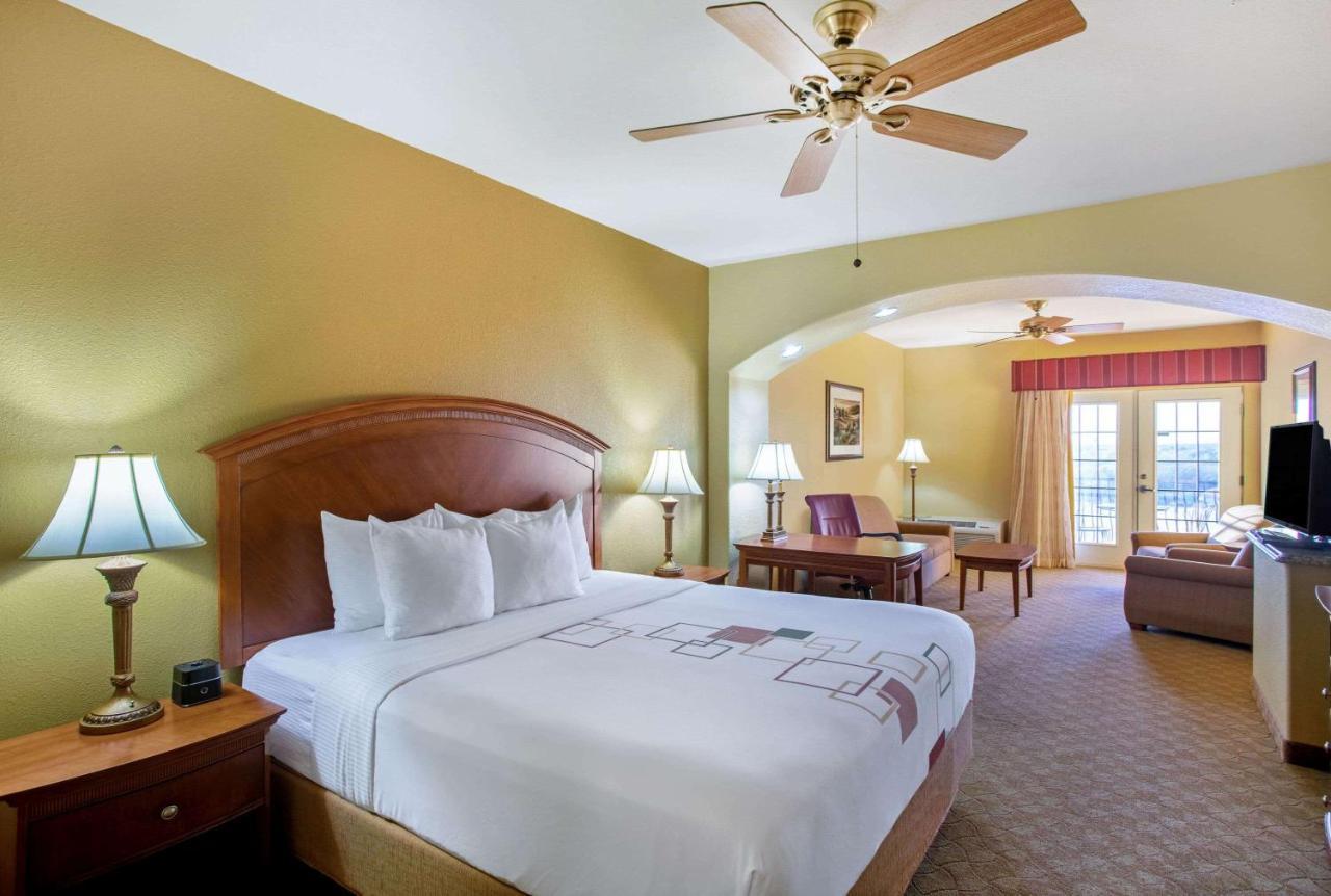 La Quinta By Wyndham Marble Falls Exteriér fotografie